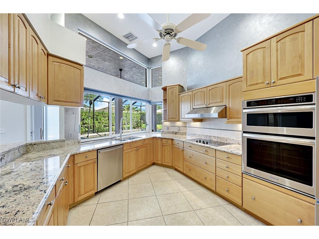 2035 Castle Garden Lane Naples FL 34110 225083001 image2