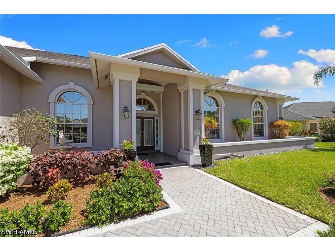 2035 Castle Garden Lane Naples FL 34110 226017555 image2