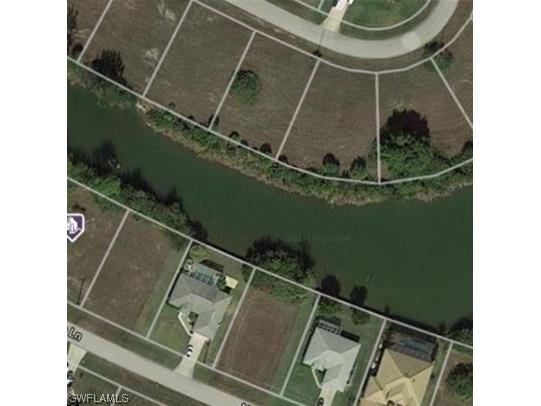 2035 NE 20th Lane Cape Coral FL 33909 223032893 image1