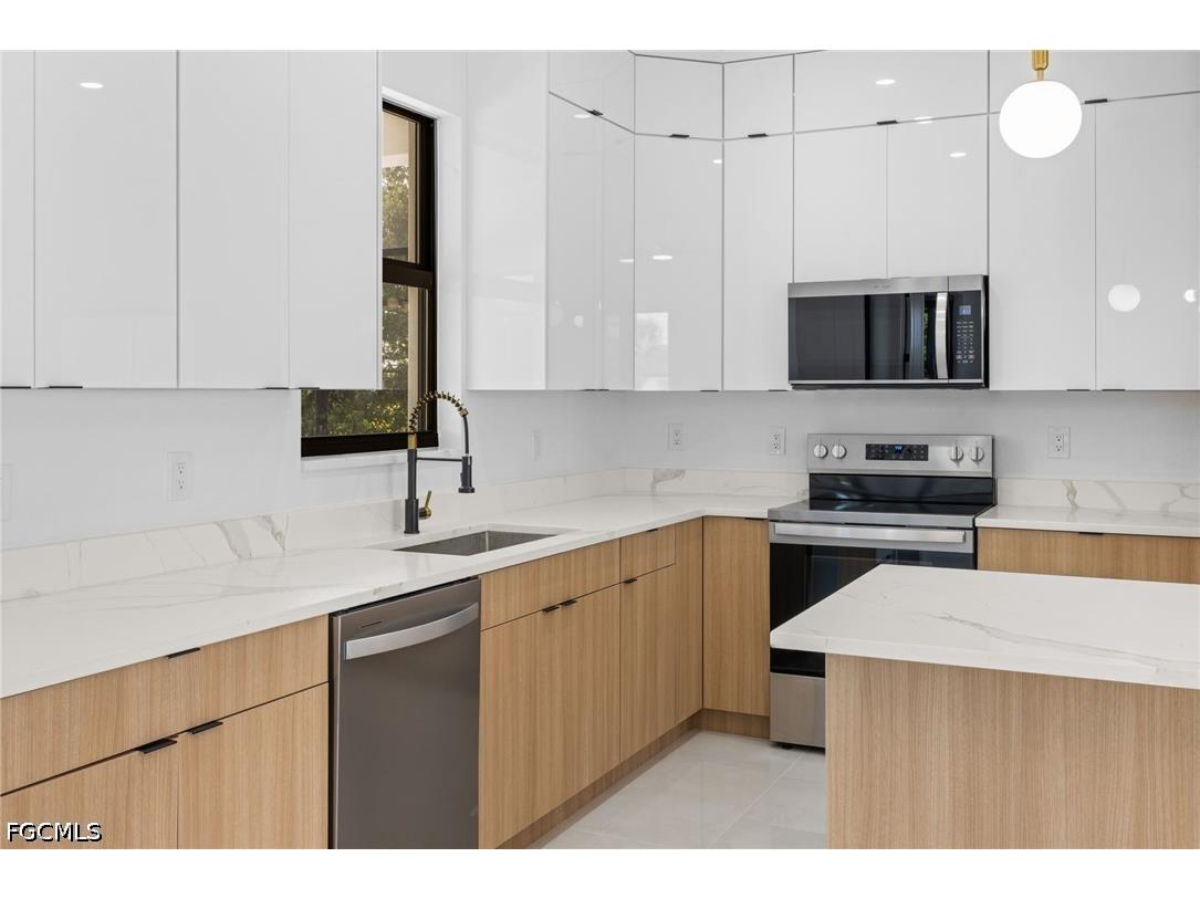 2035 NW Embers Terrace Cape Coral FL 33993 2026023304 image20