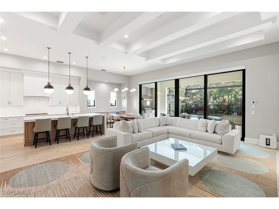 2036 Cambridge Park Drive Naples FL 34109 225085076 image1