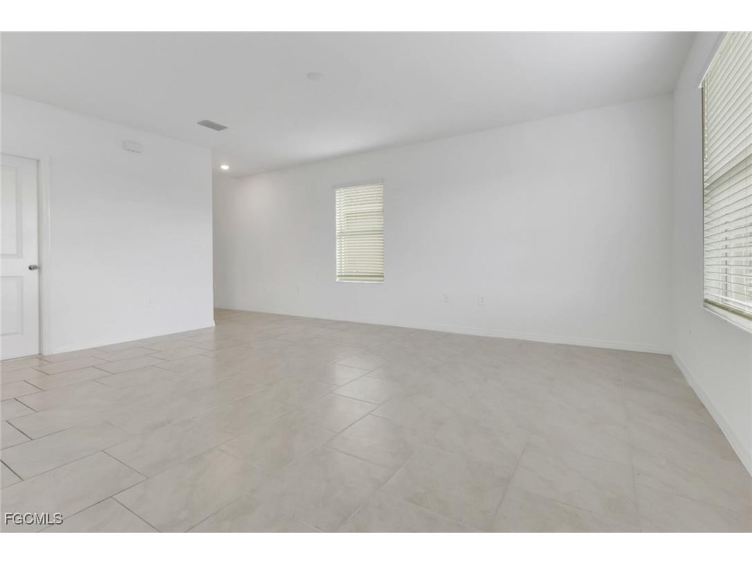 20360 Caroline Creek Place Lehigh Acres FL 33974 2025015648 image17