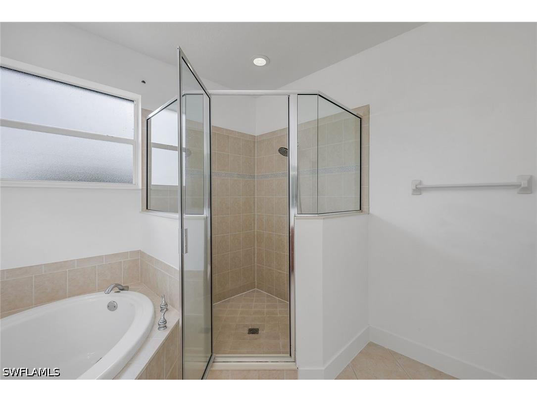 20370 Larino Loop Estero FL 33928 226021942 image23