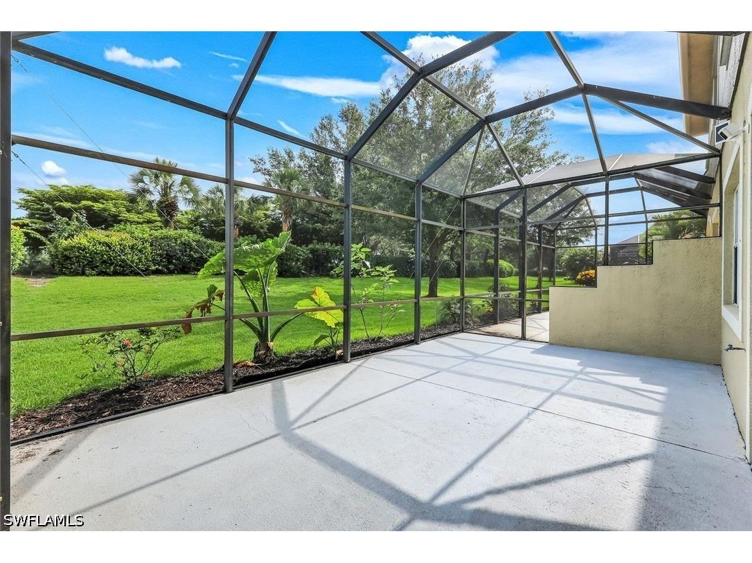 20370 Larino Loop Estero FL 33928 226021942 image28