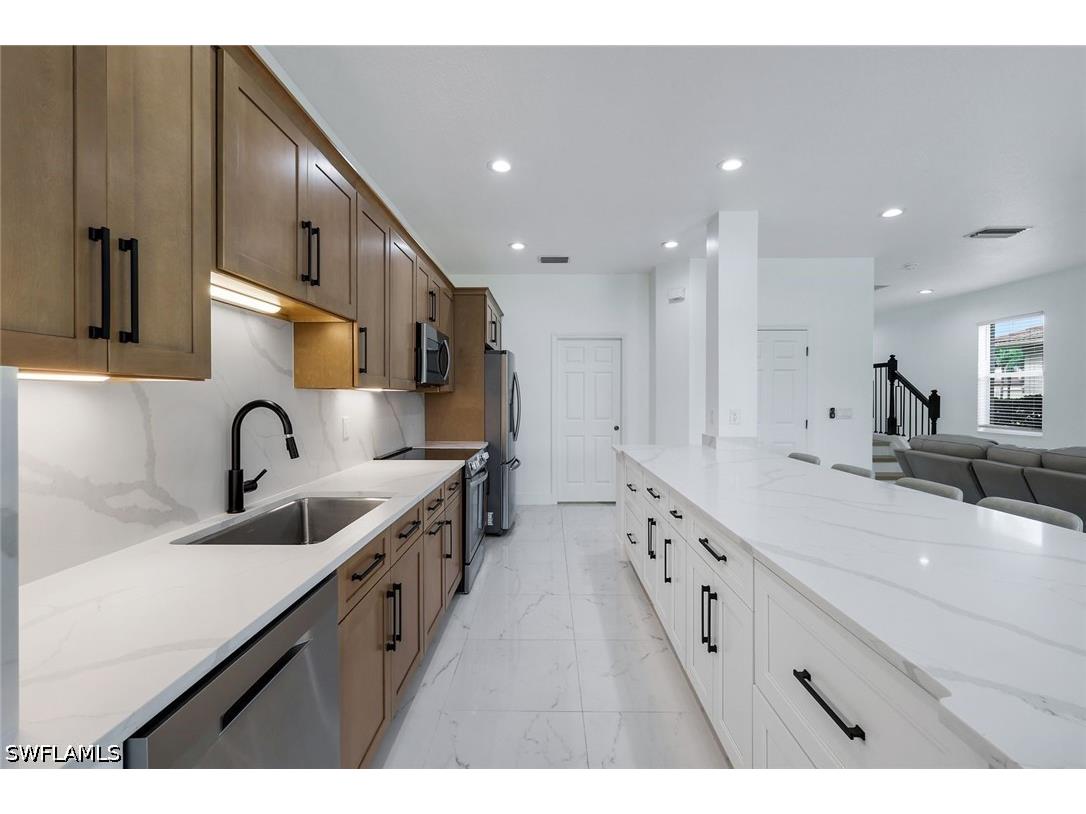 20370 Larino Loop Estero FL 33928 226021942 image3