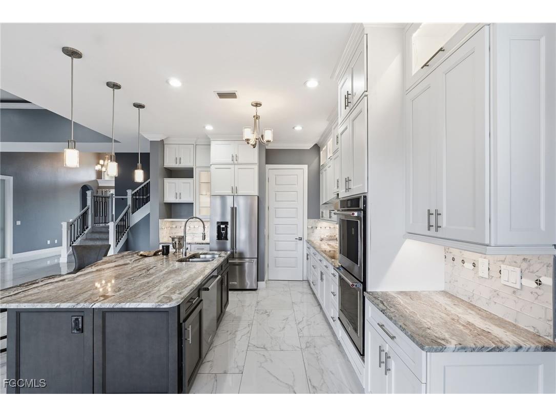 2038 Bahama Avenue Fort Myers FL 33905 2026000079 image9