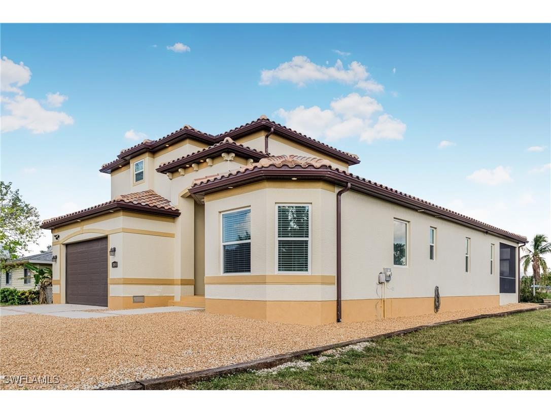 2038 Bahama Avenue Fort Myers FL 33905 225053710 image3