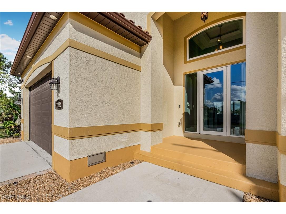 2038 Bahama Avenue Fort Myers FL 33905 225053710 image4