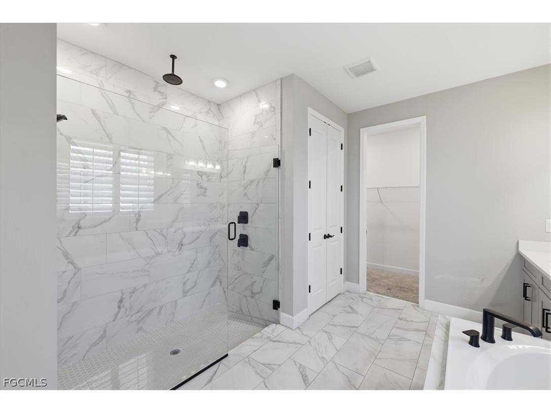 2038 Grove Drive Naples FL 34120 2026005455 image18