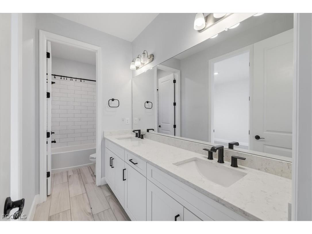 2038 Grove Drive Naples FL 34120 2026005455 image25