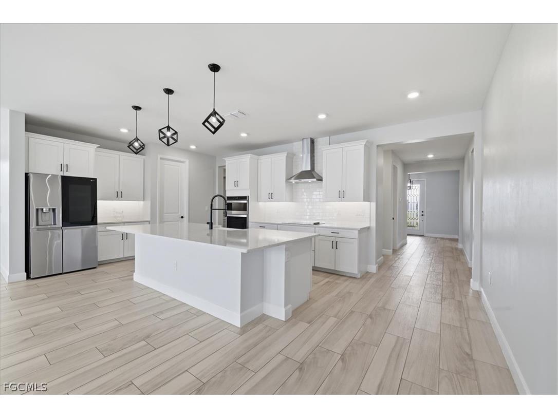 2038 Grove Drive Naples FL 34120 2026005455 image3