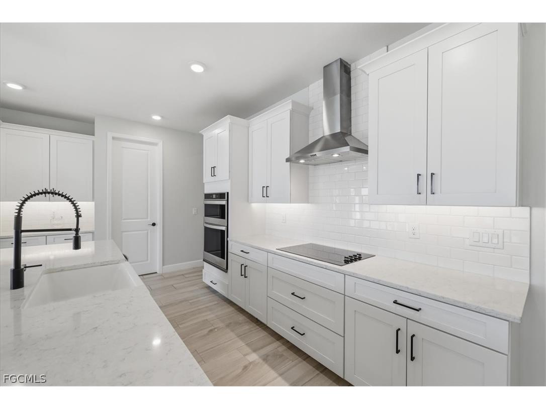 2038 Grove Drive Naples FL 34120 2026005455 image6