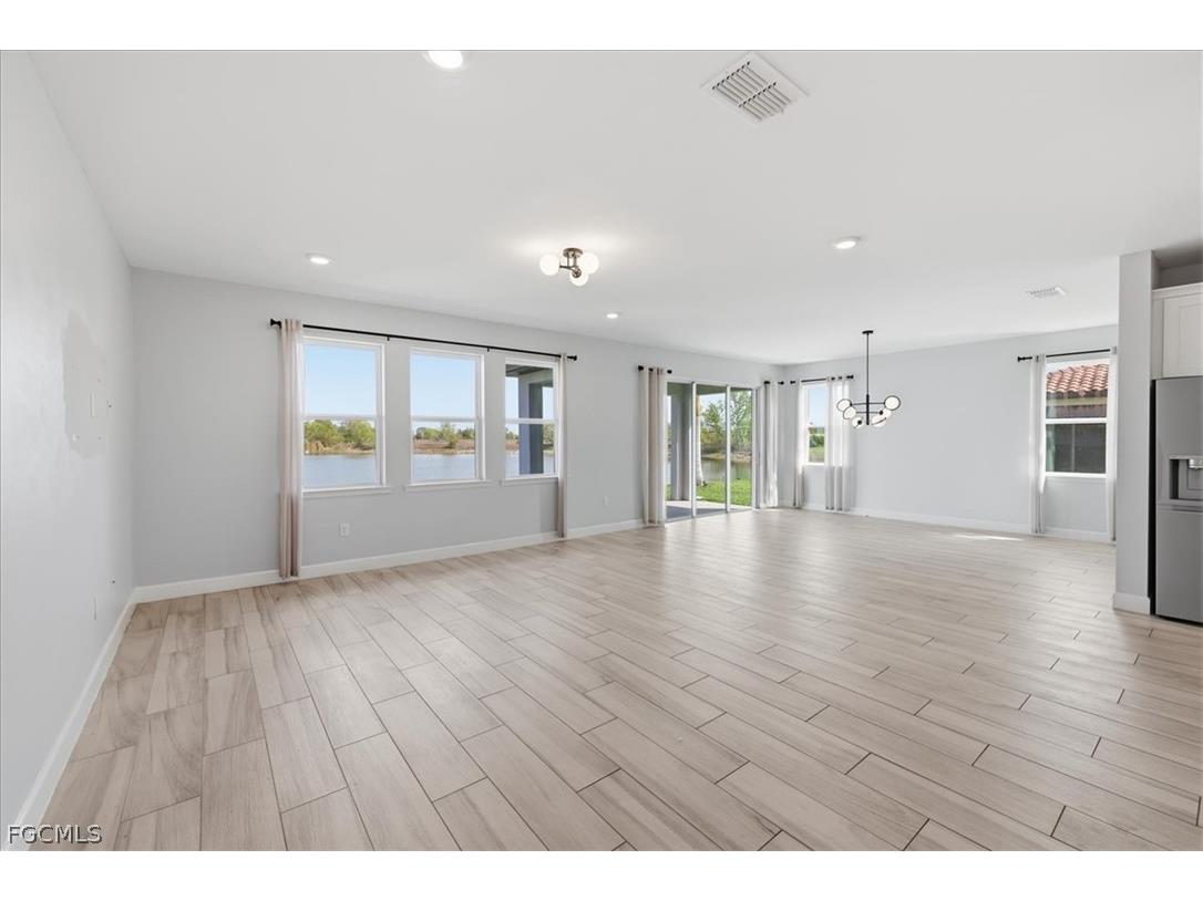 2038 Grove Drive Naples FL 34120 2026005455 image9