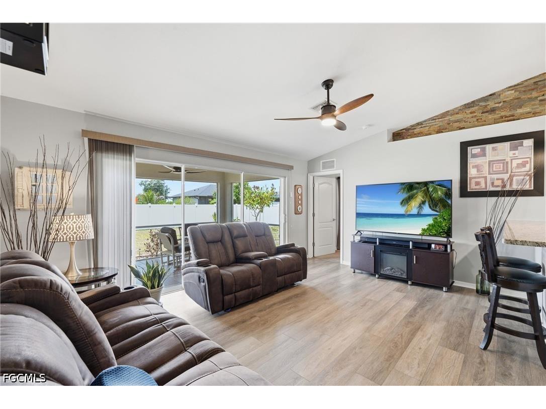 2038 NE 24th Terrace Cape Coral FL 33909 2026020033 image6