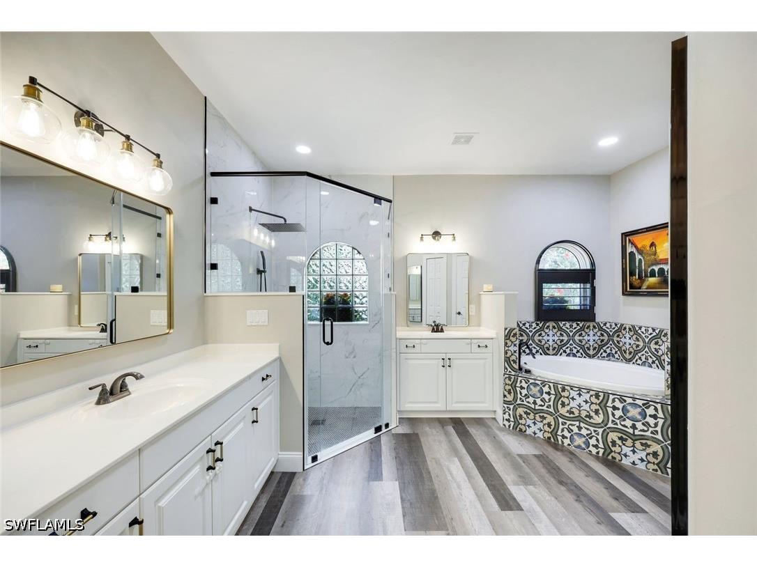 2039 Imperial Circle Naples FL 34110 226017639 image20