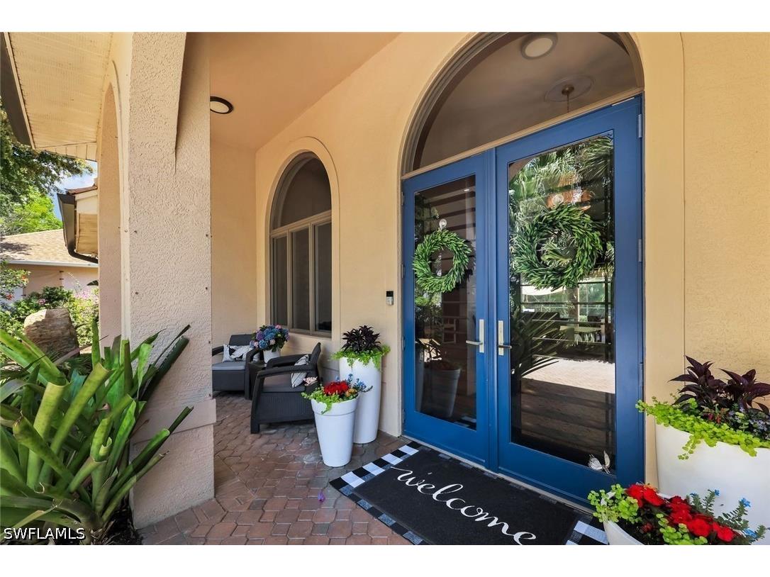 2039 Imperial Circle Naples FL 34110 226017639 image3