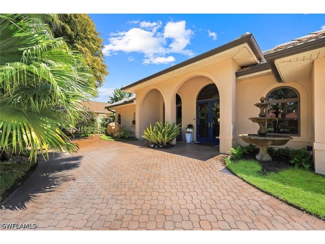 2039 Imperial Circle Naples FL 34110 226017639 image38