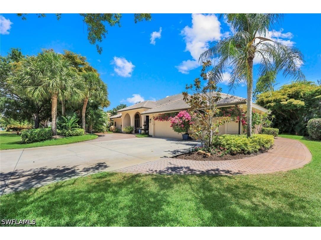 2039 Imperial Circle Naples FL 34110 226017639 image39