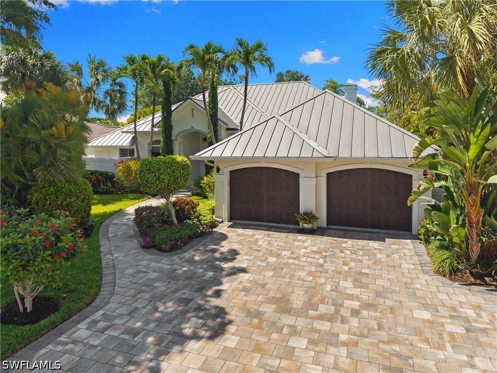 2039 Mission Drive Naples FL 34109 226019358 image1
