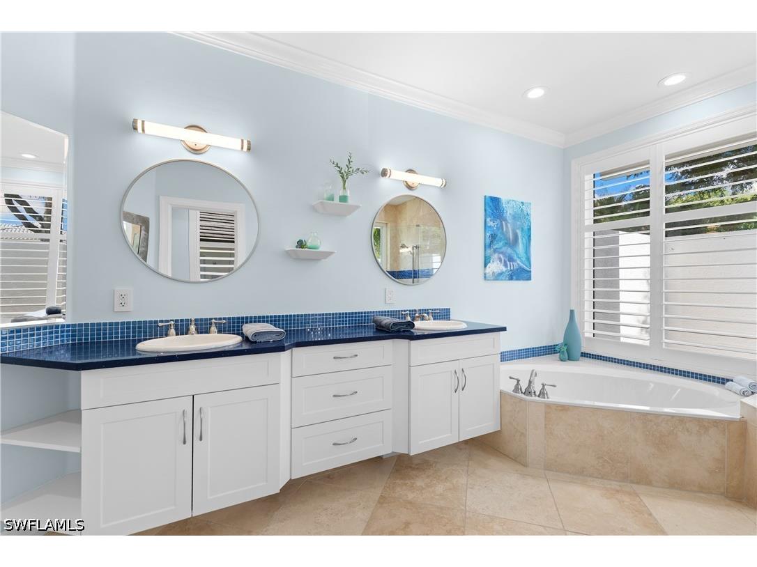 2039 Mission Drive Naples FL 34109 226019358 image21