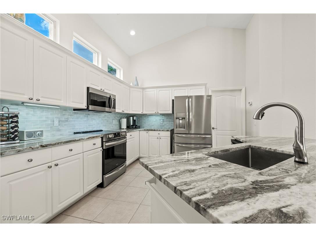 2039 Terrazzo Lane Naples FL 34104 225077862 image4