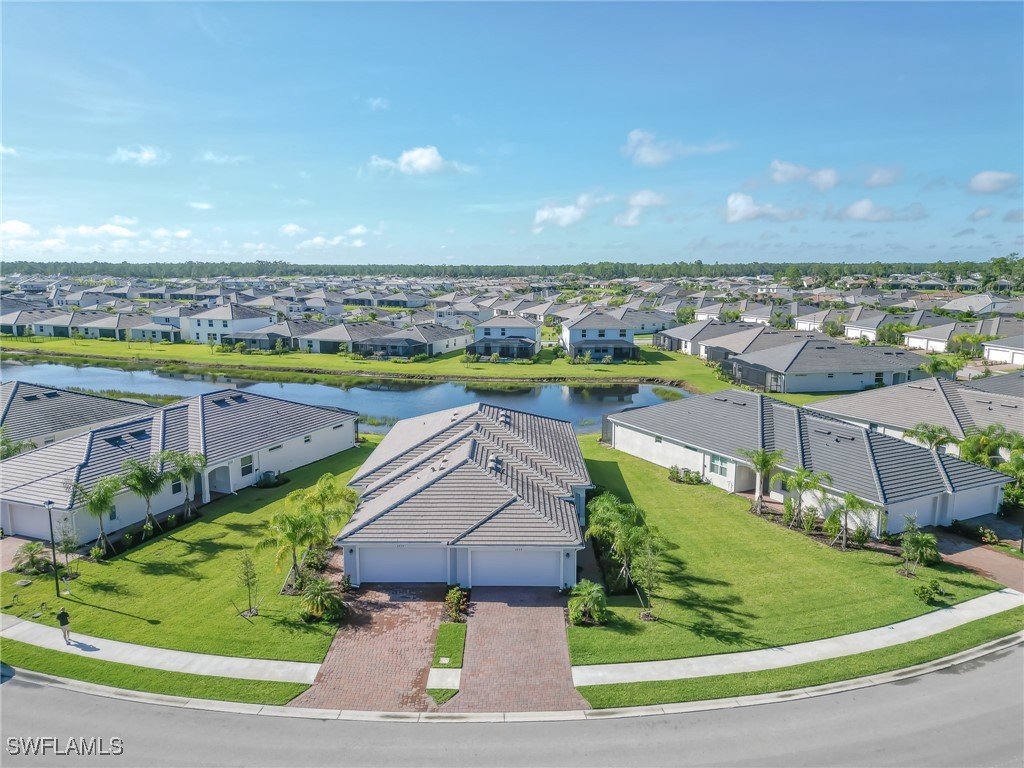 2039 Vermont Lane Naples FL 34120 225065353 image1