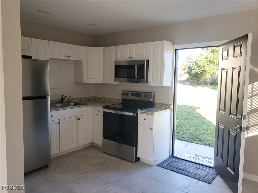 204 1st Street Fort Myers FL 33907 2025004949 image6