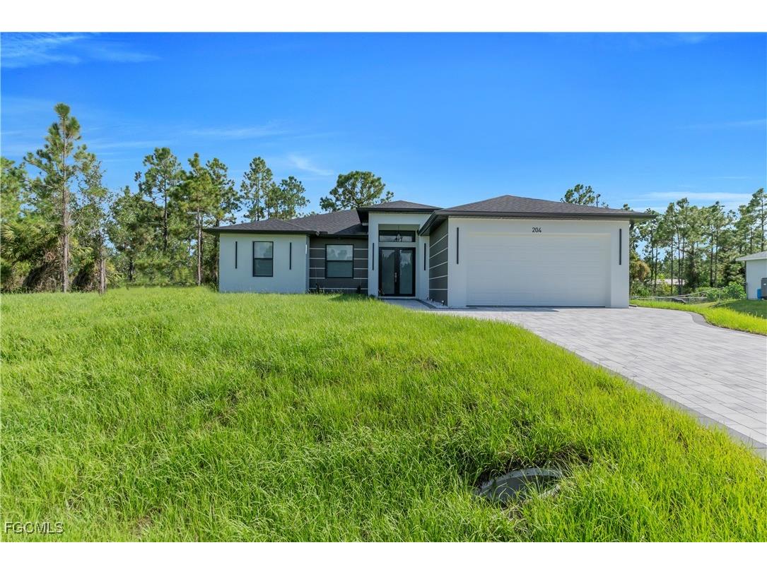 204 E 10th Street Lehigh Acres FL 33972 2025011673 image2