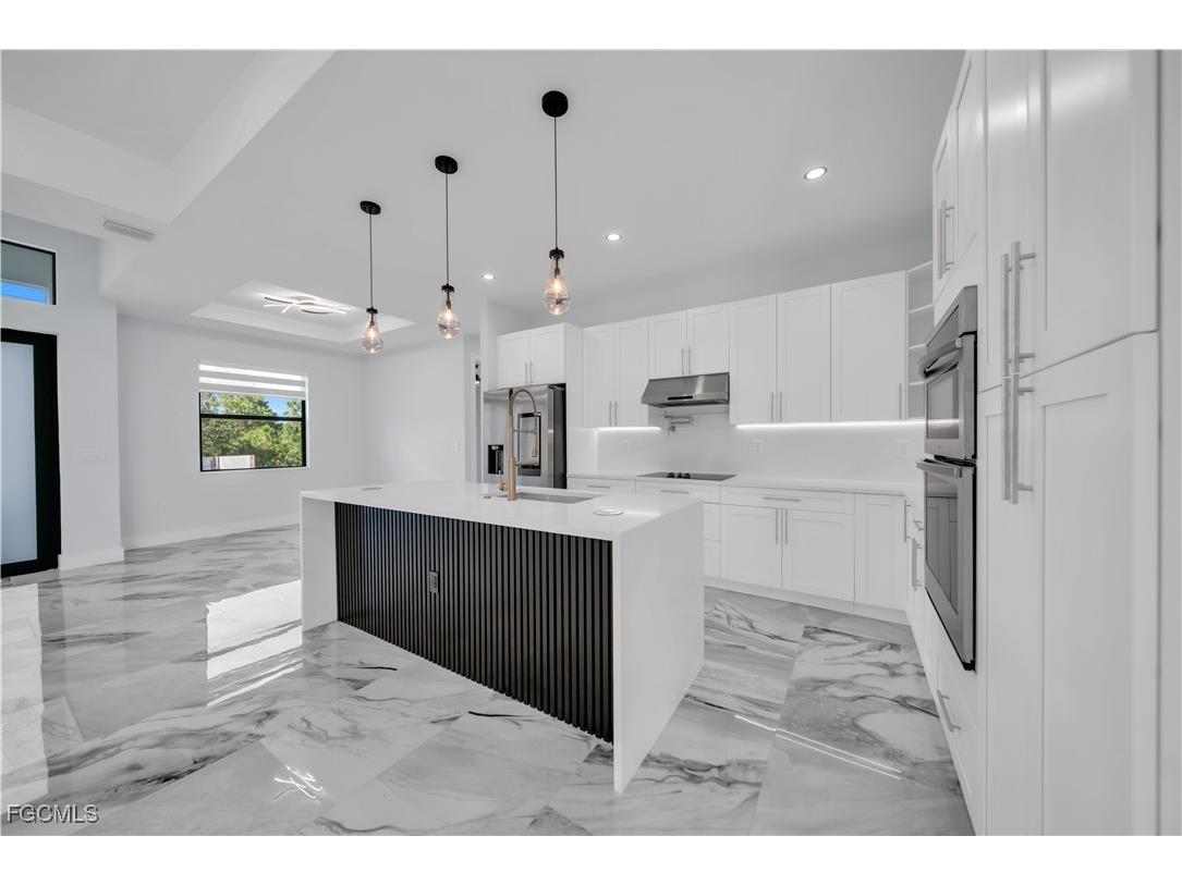 204 E 10th Street Lehigh Acres FL 33972 2025011673 image3