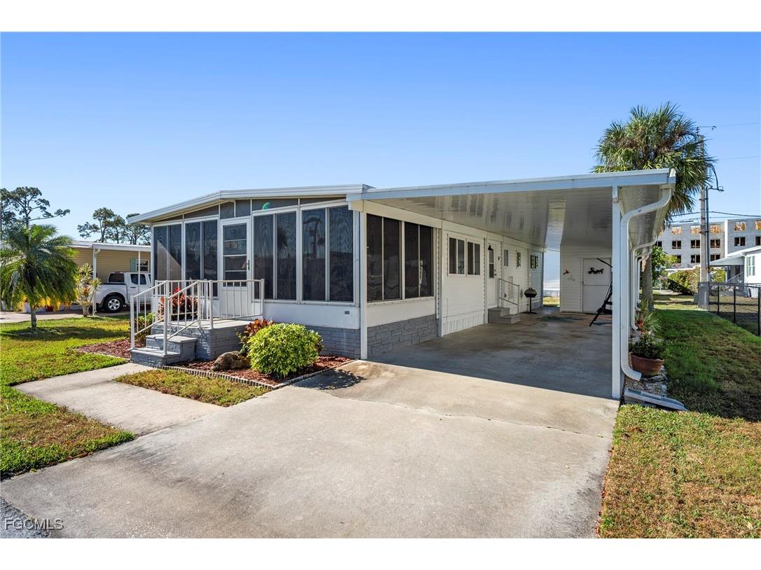 204 Harvest Lane North Fort Myers FL 33917 2026003860 image1