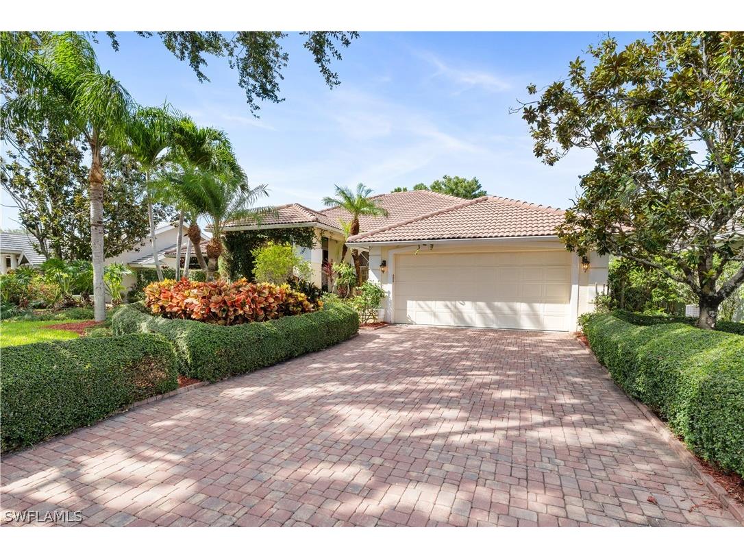 204 Monterey Drive Naples FL 34119 224050681 image1