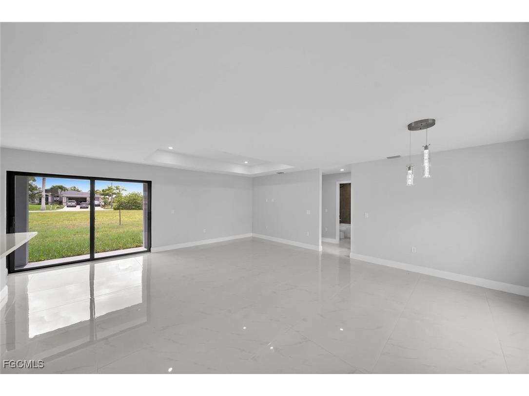 204 NW 14th Street Cape Coral FL 33993 2025009404 image5