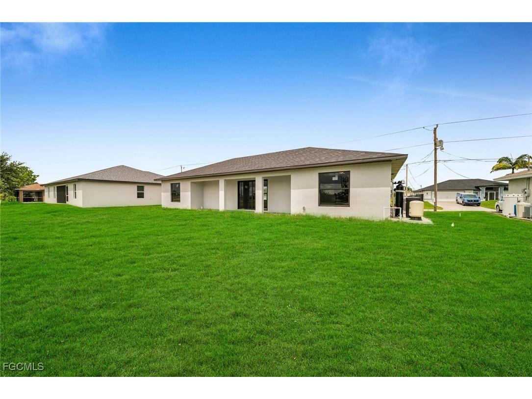 204 NW 14th Street Cape Coral FL 33993 2025009404 image8