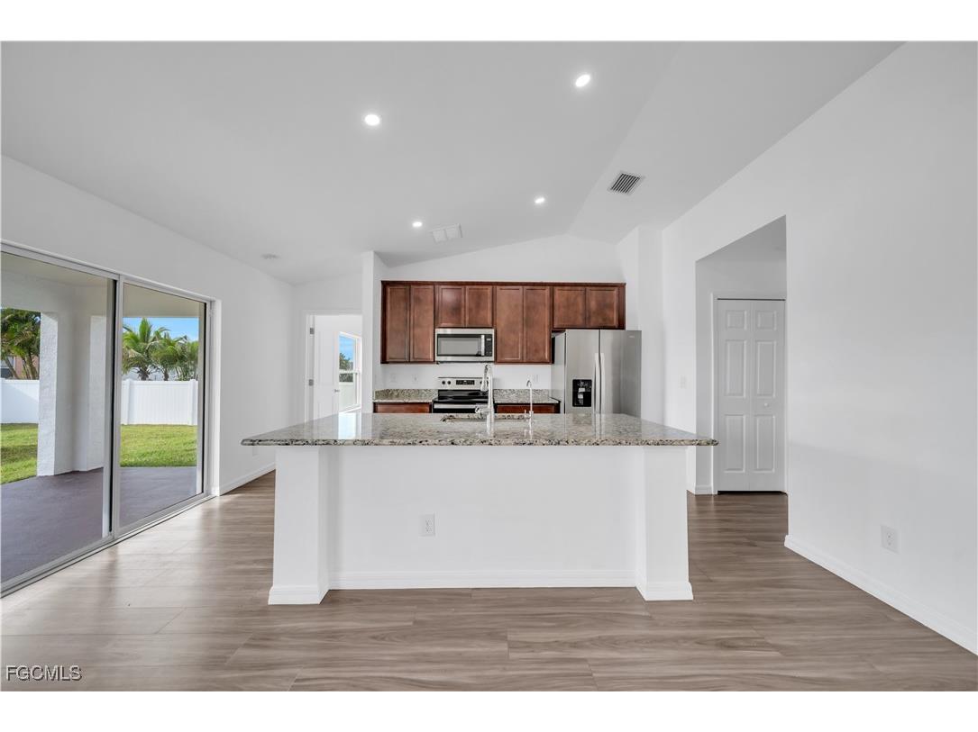 204 NW 24th Place Cape Coral FL 33993 2025011700 image12