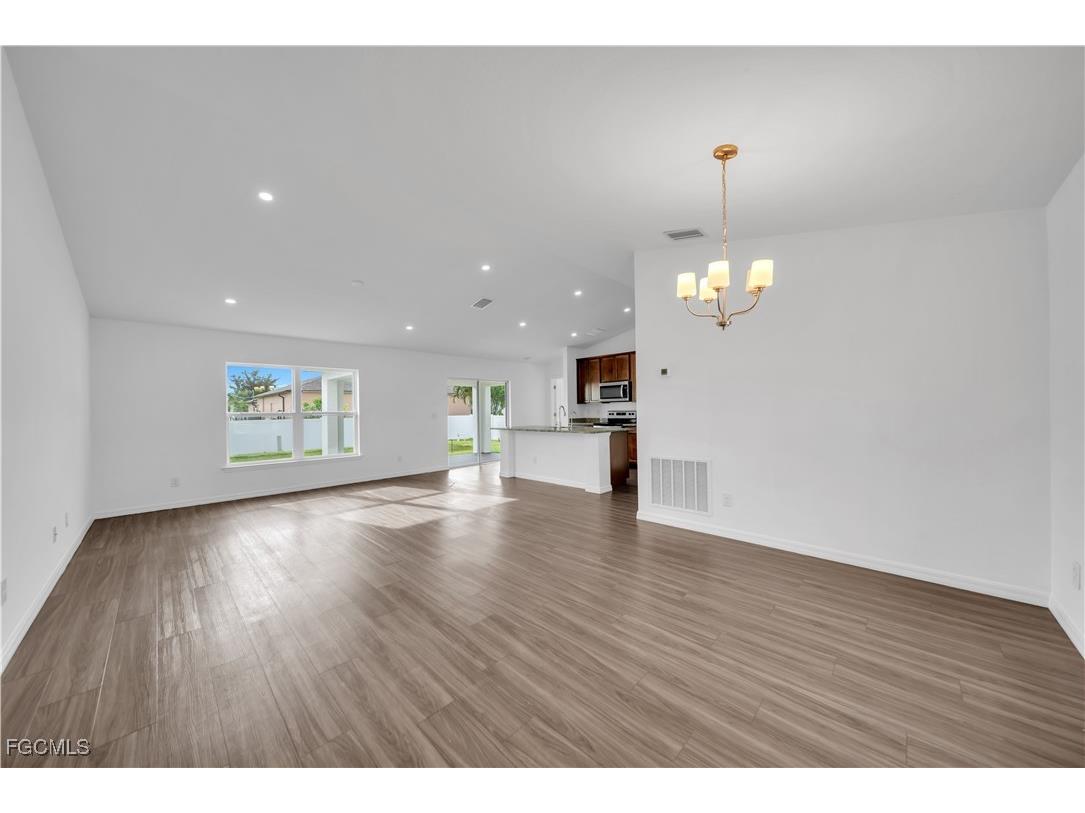 204 NW 24th Place Cape Coral FL 33993 2025011700 image20