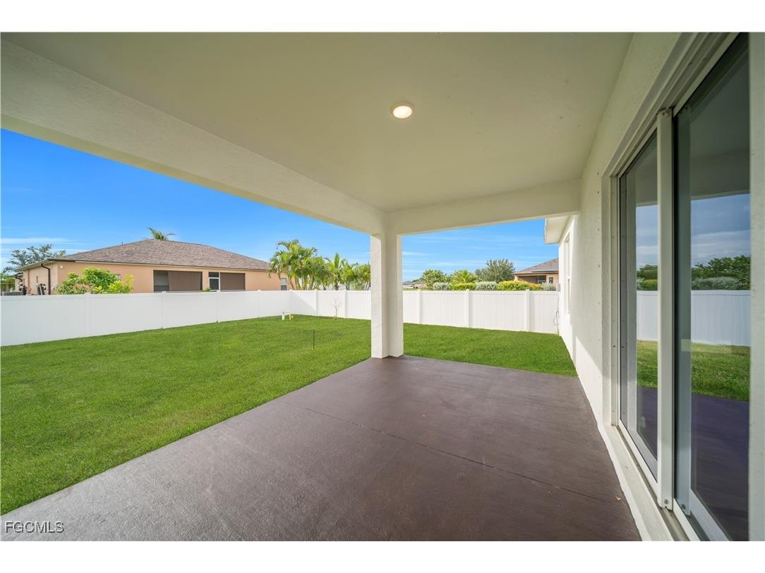 204 NW 24th Place Cape Coral FL 33993 2025011700 image23