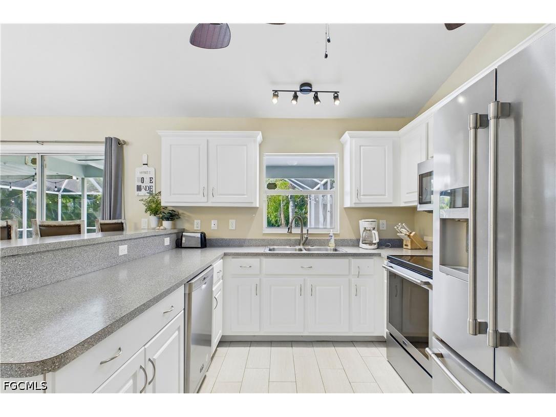 204 SE 18th Street Cape Coral FL 33990 2026026183 image19