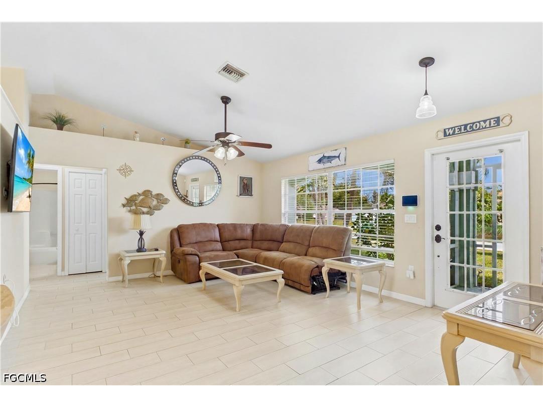 204 SE 18th Street Cape Coral FL 33990 2026026183 image23