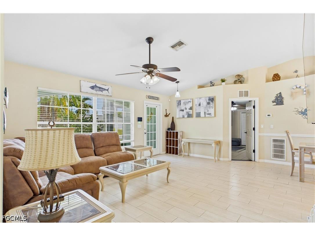 204 SE 18th Street Cape Coral FL 33990 2026026183 image24