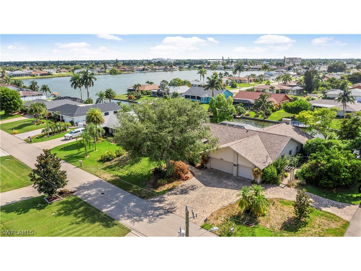 204 SE 20th Place Cape Coral FL 33990 224051107 image1