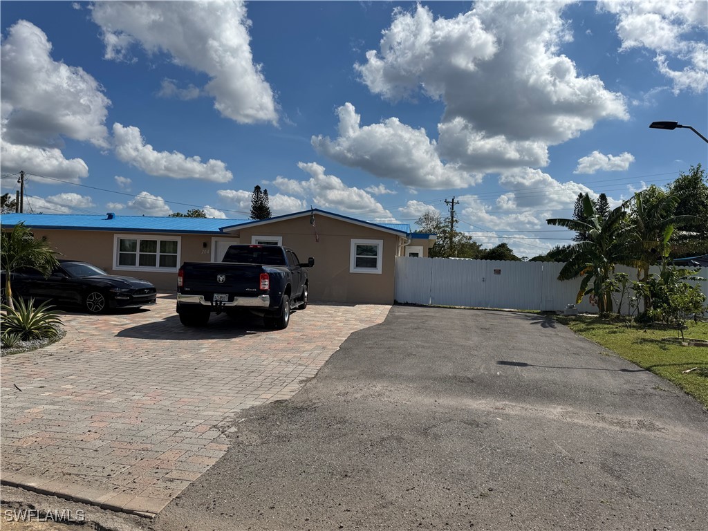 204 Stewart Lane Lehigh Acres FL 33936 224085973 image1