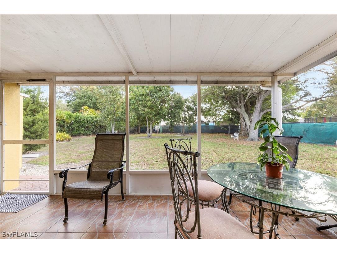 2040 46th Terrace SW Naples FL 34116 226009735 image18