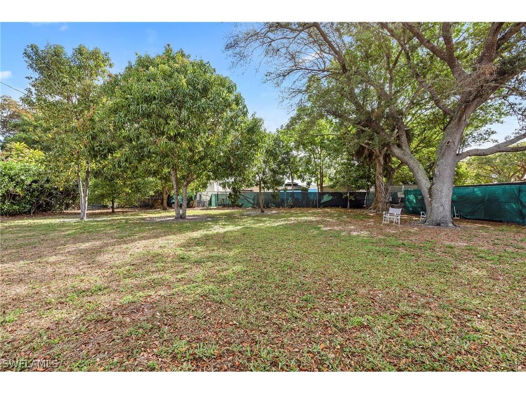 2040 46th Terrace SW Naples FL 34116 226009735 image24