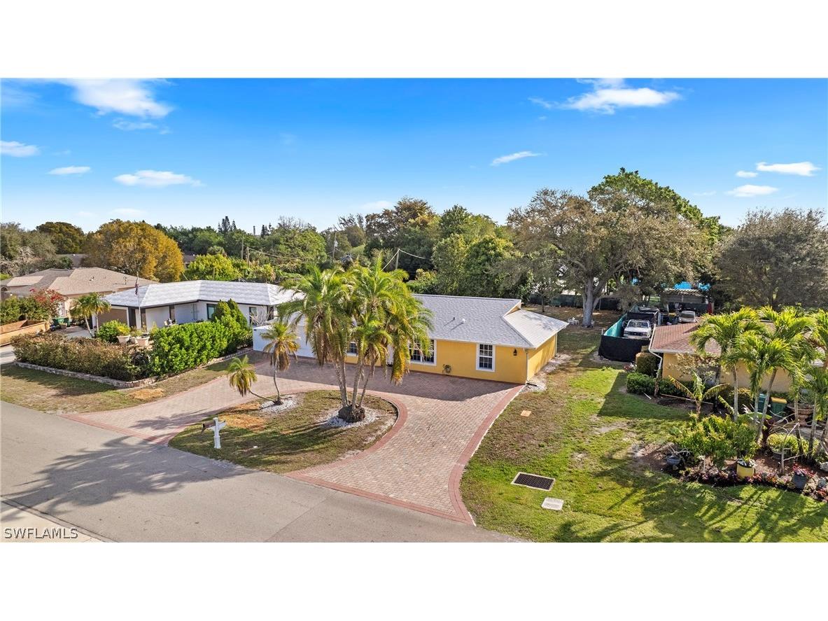 2040 46th Terrace SW Naples FL 34116 226009735 image40