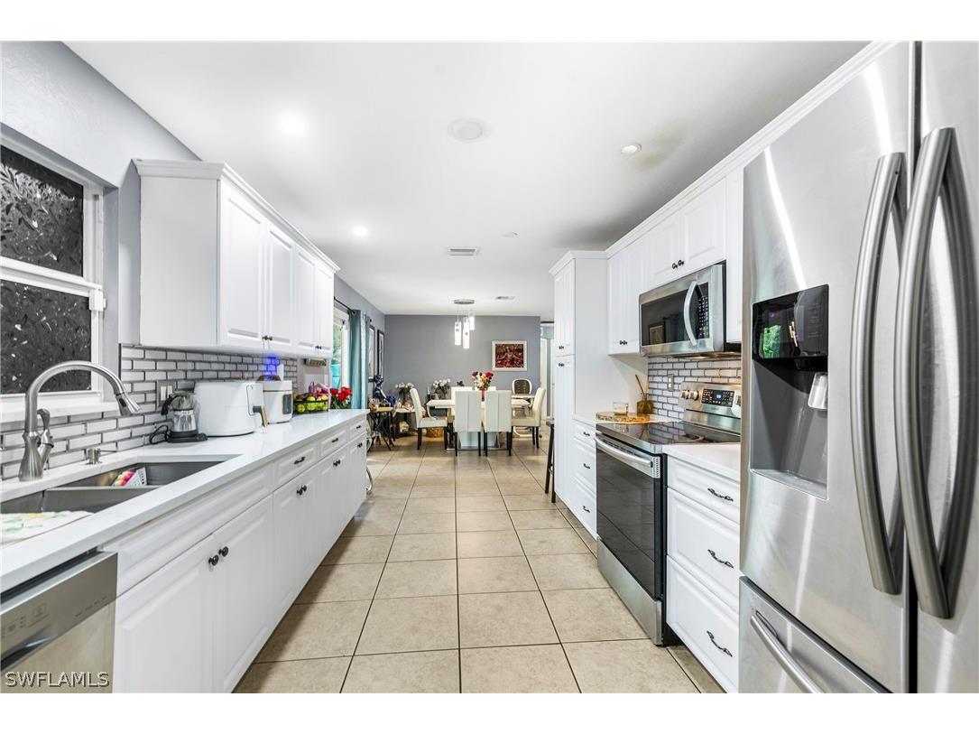 2040 46th Terrace SW Naples FL 34116 226009735 image7