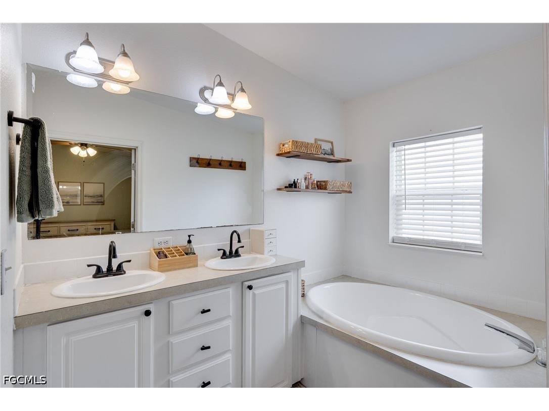 2040 S Montana Circle Labelle FL 33935 2026021295 image14