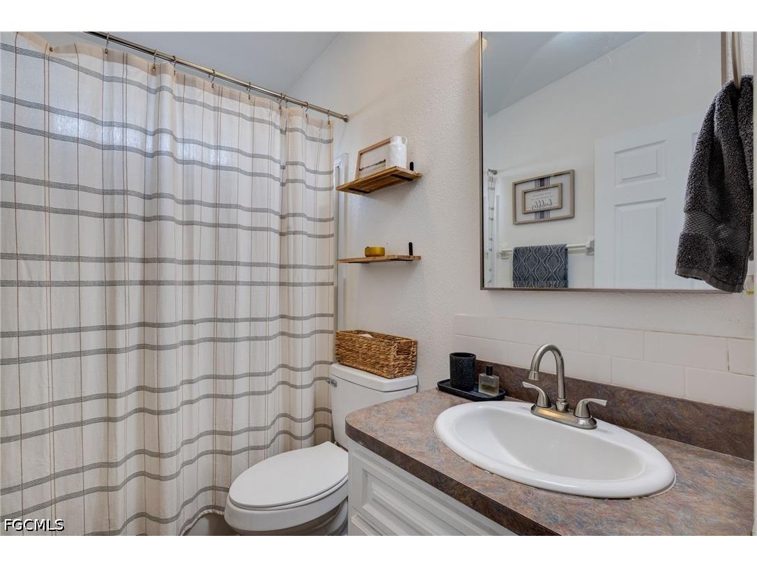 2040 S Montana Circle Labelle FL 33935 2026021295 image17