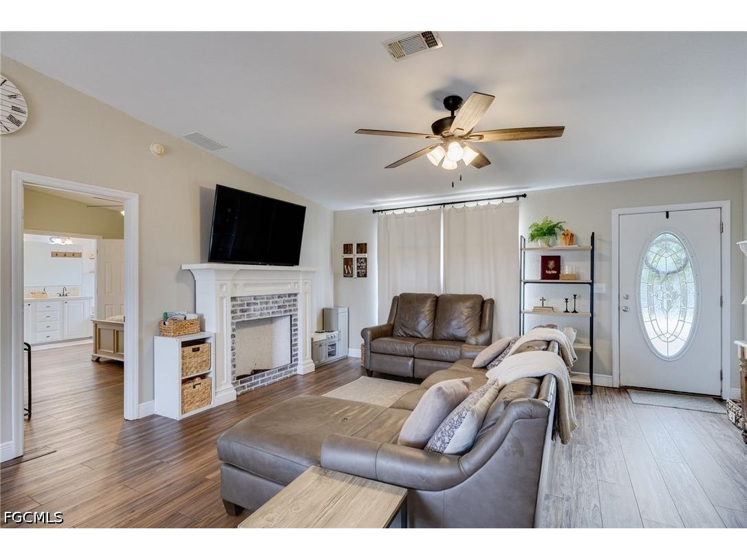 2040 S Montana Circle Labelle FL 33935 2026021295 image5