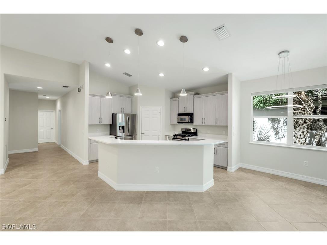 2040 Tarpon Bay Drive N #201 Naples FL 34119 226010756 image20