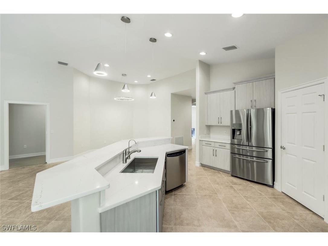 2040 Tarpon Bay Drive N #201 Naples FL 34119 226010756 image22